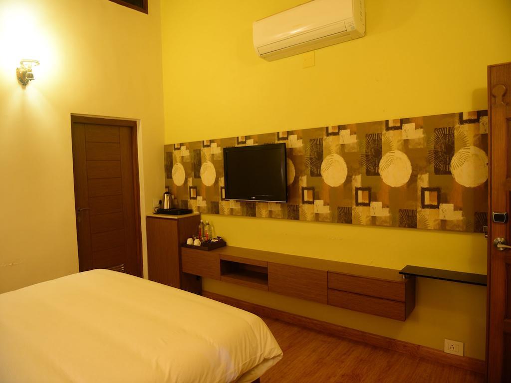 Hotel Narayani Heights, Ahmedabad Exterior foto