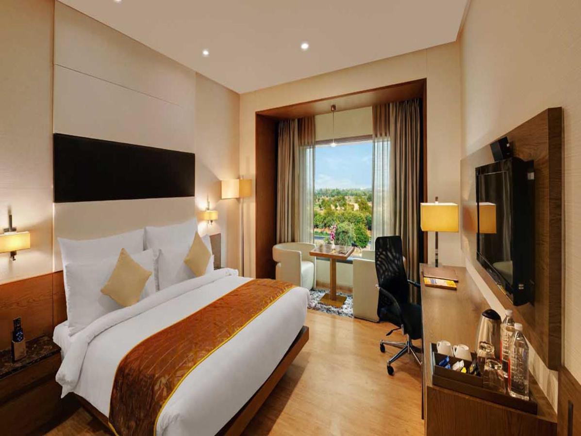 Hotel Narayani Heights, Ahmedabad Habitación foto